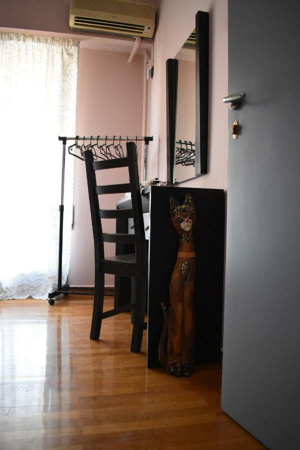 Katzen Room By The Metro Atenas Exterior foto